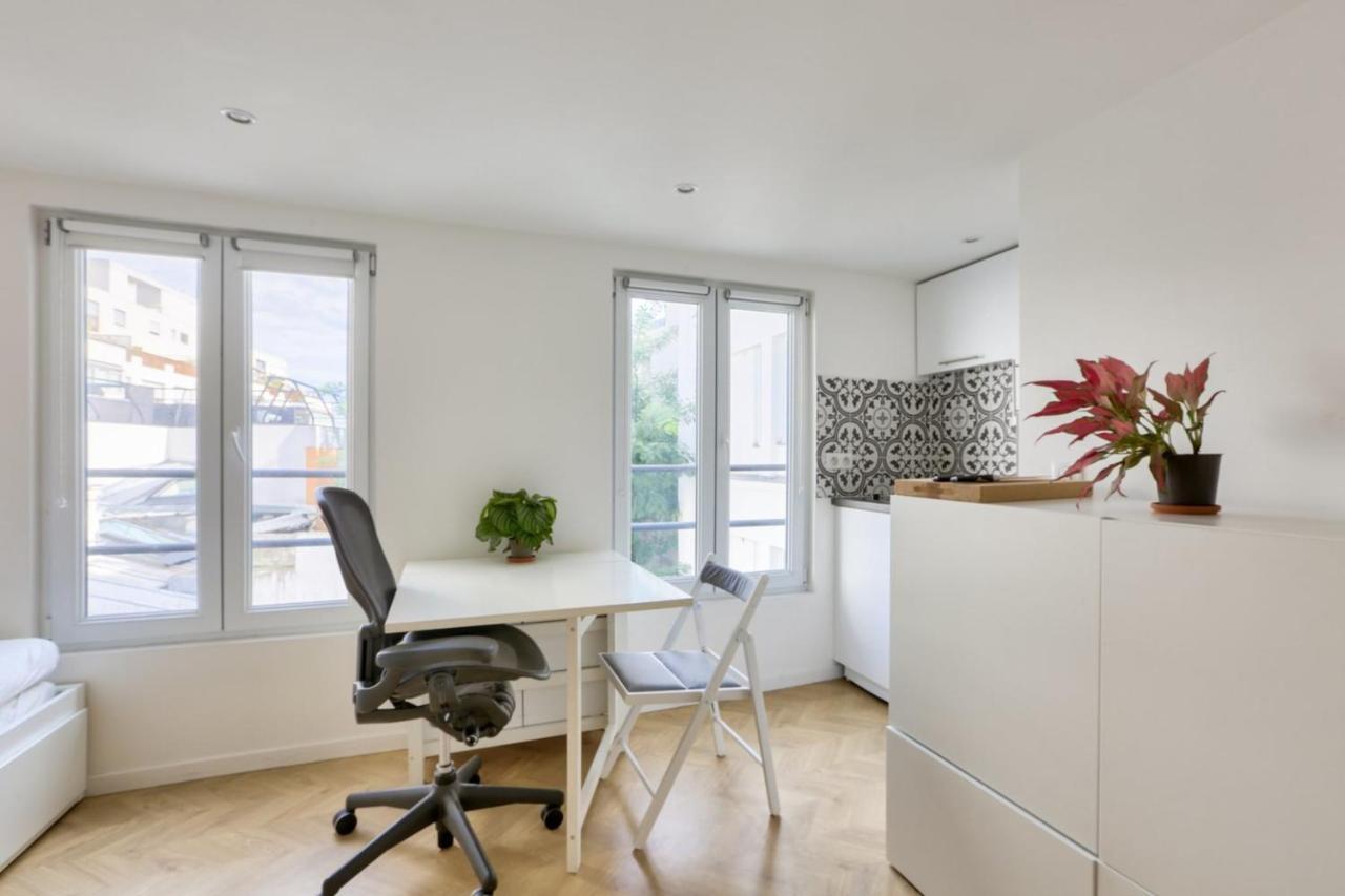 Super Studio In The 11Th District Daire Paris Dış mekan fotoğraf