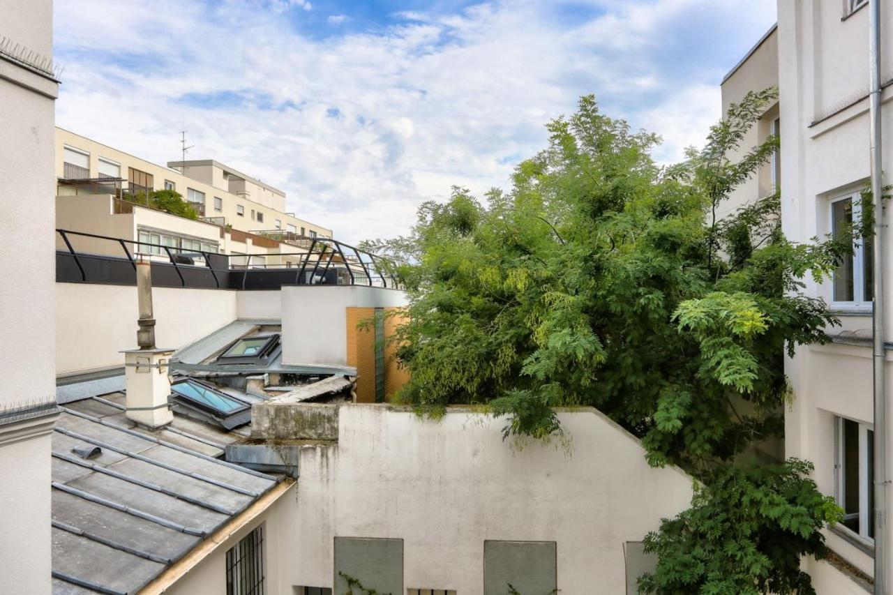 Super Studio In The 11Th District Daire Paris Dış mekan fotoğraf